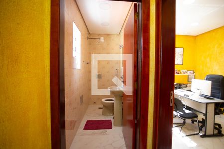 Casa à venda com 162m², 2 quartos e 1 vagaBanheiro 1