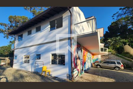 Studio para alugar com 40m², 1 quarto e sem vaga Studio para alugar com 40m², 1 quarto e sem vagaFachada