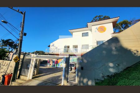 Studio para alugar com 40m², 1 quarto e sem vaga Studio para alugar com 40m², 1 quarto e sem vagaVista da Rua
