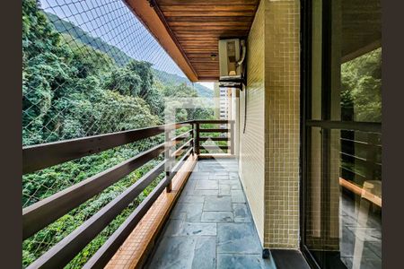 Sala de apartamento para alugar com 3 quartos, 120m² em Barra Funda, Guarujá