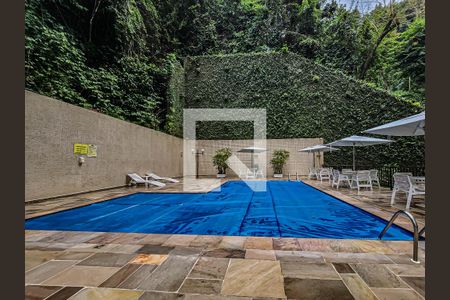 Apartamento para alugar com 120m², 3 quartos e 2 vagasÁrea comum - Piscina