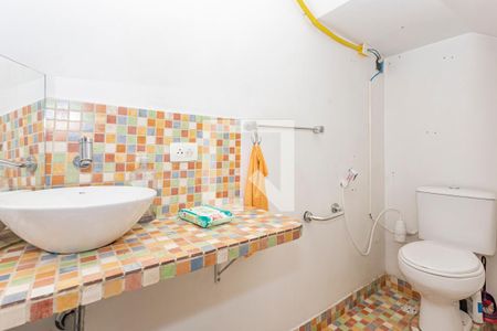 Lavabo de casa à venda com 4 quartos, 160m² em Cambuci, São Paulo