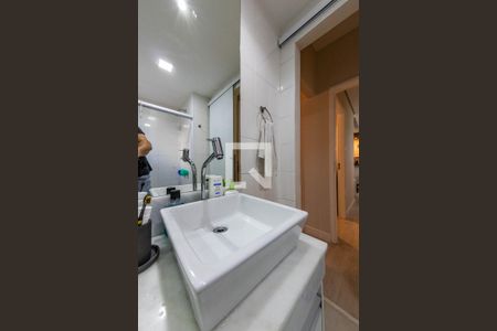 Apartamento à venda com 66m², 2 quartos e 1 vagaBanheiro do Quarto 1