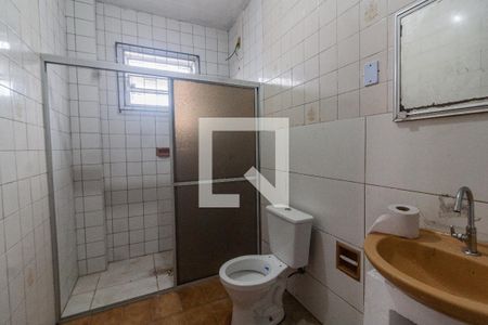 Banheiro de kitnet/studio para alugar com 1 quarto, 70m² em Capoeiras, Florianópolis
