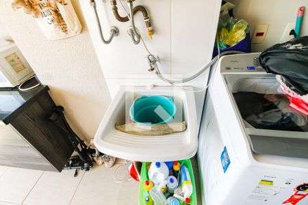 Apartamento para alugar com 75m², 2 quartos e 1 vaga Apartamento para alugar com 75m², 2 quartos e 1 vagaÁrea de Serviço
