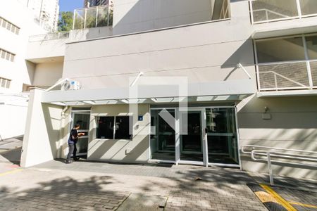 Apartamento para alugar com 75m², 2 quartos e 1 vaga Apartamento para alugar com 75m², 2 quartos e 1 vagaFachada e portaria