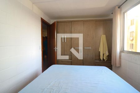 Quarto 1 de apartamento para alugar com 2 quartos, 43m² em Campo Novo, Porto Alegre