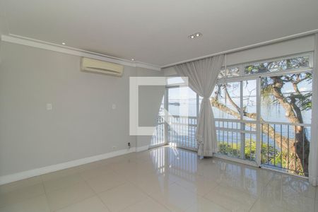 Sala de apartamento à venda com 2 quartos, 74m² em Praia da Bandeira, Rio de Janeiro