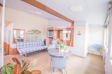 Casa para alugar com 300m², 4 quartos e sem vagaVaranda