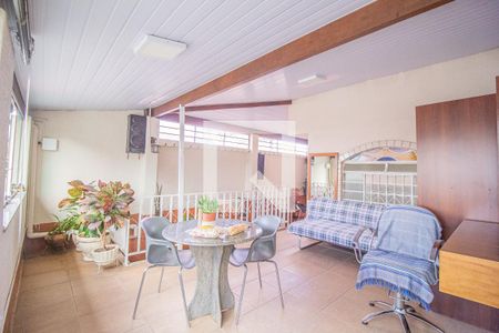 Casa para alugar com 300m², 4 quartos e sem vagaVaranda