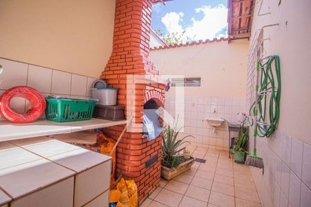 Casa para alugar com 300m², 4 quartos e sem vagaChurrasqueira