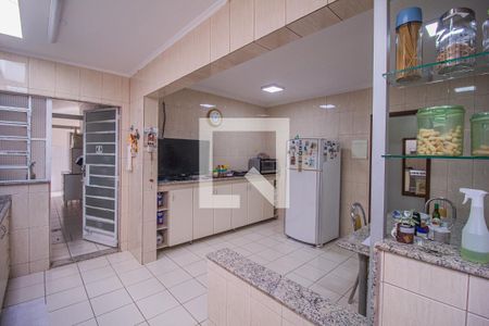 Casa para alugar com 300m², 4 quartos e sem vagaCozinha