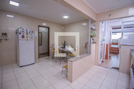 Casa para alugar com 300m², 4 quartos e sem vagaCozinha