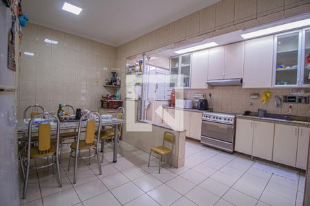 Casa para alugar com 300m², 4 quartos e sem vagaCozinha