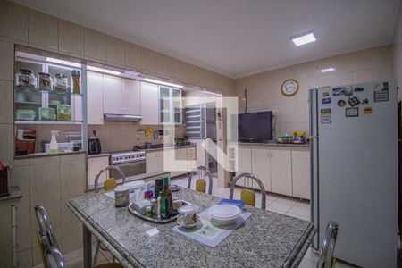Casa para alugar com 300m², 4 quartos e sem vagaCozinha