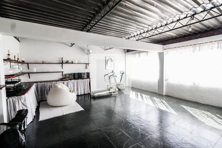 Casa à venda com 269m², 6 quartos e 3 vagas Casa à venda com 269m², 6 quartos e 3 vagasChurrasqueira