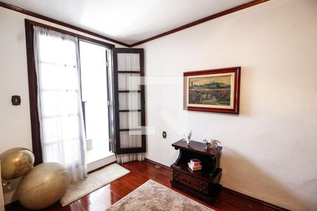 Casa à venda com 269m², 6 quartos e 3 vagas Casa à venda com 269m², 6 quartos e 3 vagasQuarto 2 casa 2