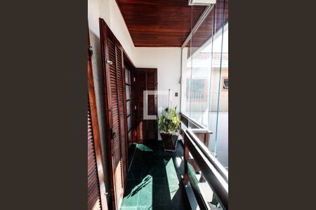 Casa à venda com 269m², 6 quartos e 3 vagas Casa à venda com 269m², 6 quartos e 3 vagasVaranda casa 2