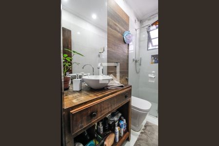 Casa à venda com 269m², 6 quartos e 3 vagas Casa à venda com 269m², 6 quartos e 3 vagasBanheiro casa 1