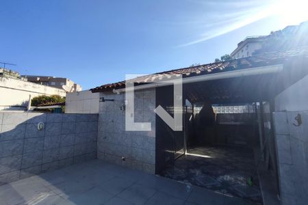 Casa de condomínio à venda com 106m², 2 quartos e 1 vagaTerraço