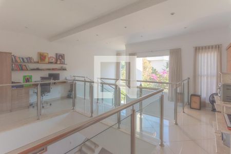 Casa de condomínio à venda com 268m², 3 quartos e 4 vagasMezanino