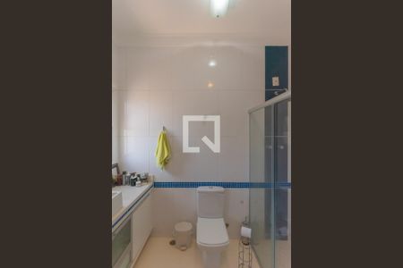 Casa de condomínio à venda com 268m², 3 quartos e 4 vagasBanheiro da Suíte 1