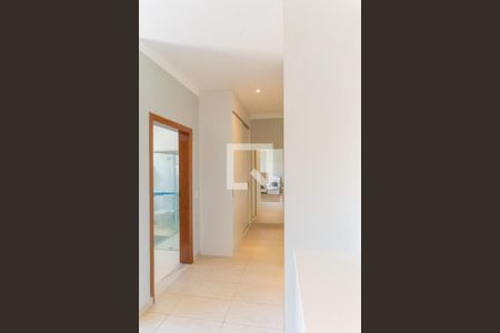 Casa de condomínio à venda com 268m², 3 quartos e 4 vagasSuíte 1