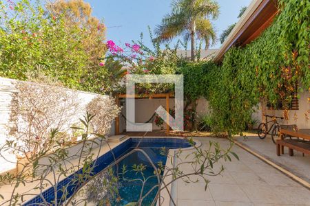 Casa de condomínio à venda com 268m², 3 quartos e 4 vagasPiscina