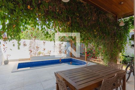 Casa de condomínio à venda com 268m², 3 quartos e 4 vagasEspaço Gourmet