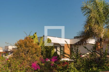 Casa de condomínio à venda com 268m², 3 quartos e 4 vagasVista da Suíte 2