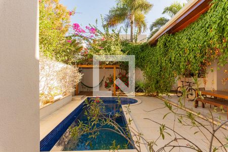 Casa de condomínio à venda com 268m², 3 quartos e 4 vagasPiscina