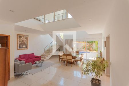 Sala de casa de condomínio à venda com 3 quartos, 268m² em Swiss Park, Campinas