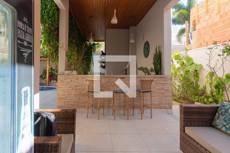 Casa de condomínio à venda com 268m², 3 quartos e 4 vagasEspaço Gourmet
