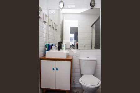 Apartamento à venda com 66m², 2 quartos e 1 vagaBanheiro Social