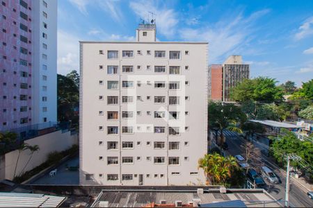 Apartamento para alugar com 80m², 3 quartos e 1 vagaÁrea de Serviço