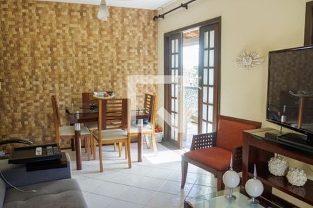 Sala de casa à venda com 4 quartos, 700m² em Badu, Niterói