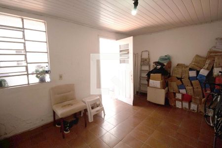 Casa à venda com 180m², 3 quartos e 2 vagas Casa à venda com 180m², 3 quartos e 2 vagasQuarto de serviço