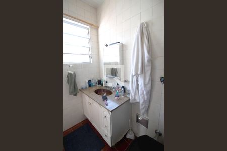 Casa à venda com 180m², 3 quartos e 2 vagas Casa à venda com 180m², 3 quartos e 2 vagasBanheiro da Suíte 2