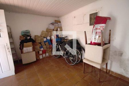 Casa à venda com 180m², 3 quartos e 2 vagas Casa à venda com 180m², 3 quartos e 2 vagasQuarto de serviço