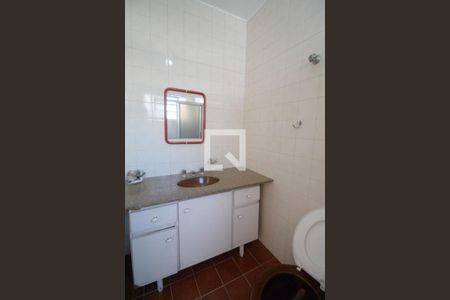 Casa à venda com 180m², 3 quartos e 2 vagas Casa à venda com 180m², 3 quartos e 2 vagasBanheiro da Suíte 1