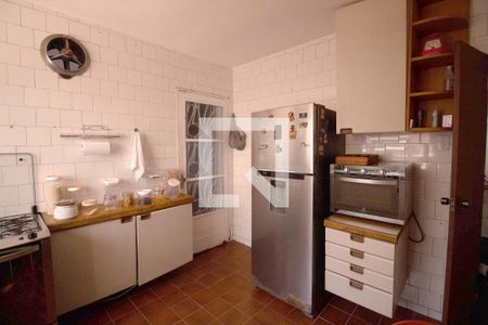 Casa à venda com 180m², 3 quartos e 2 vagas Casa à venda com 180m², 3 quartos e 2 vagasCozinha