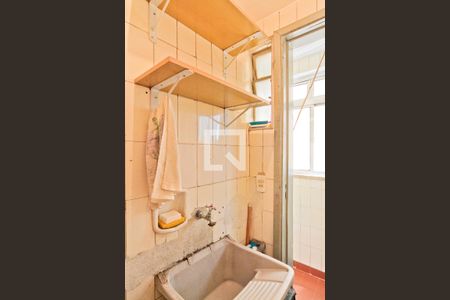 Apartamento para alugar com 66m², 2 quartos e 1 vagaÁrea de Serviço