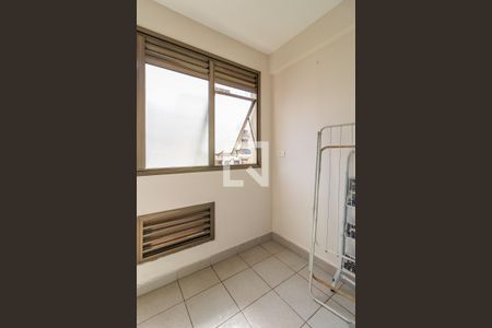 Apartamento à venda com 64m², 2 quartos e 1 vagaÁrea de Serviço