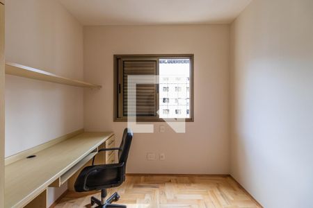 Quarto 1 de apartamento à venda com 2 quartos, 64m² em Alphaville Industrial, Barueri