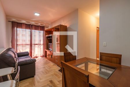 Sala de apartamento à venda com 2 quartos, 64m² em Alphaville Industrial, Barueri