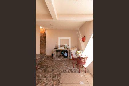 Casa à venda com 600m², 4 quartos e sem vagaÁrea de Serviço