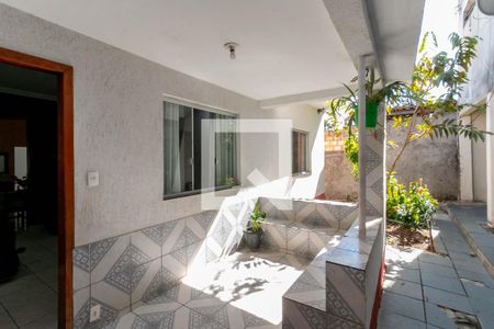 Varanda da Sala de casa à venda com 4 quartos, 600m² em Nova Gameleira, Belo Horizonte