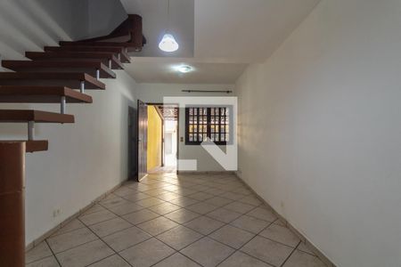 Sala de casa de condomínio à venda com 2 quartos, 67m² em Jardim Maria Duarte, São Paulo