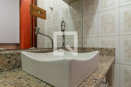 Casa de condomínio à venda com 67m², 2 quartos e 1 vagaBanheiro