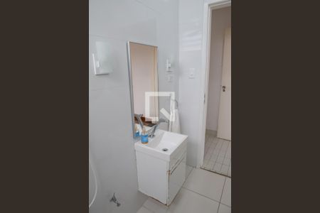 Casa à venda com 263m², 3 quartos e 2 vagas Casa à venda com 263m², 3 quartos e 2 vagasBanheiro Social